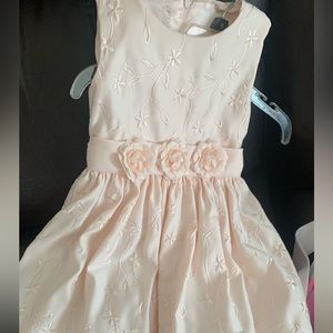 Light Pink American Princess - Size 6.